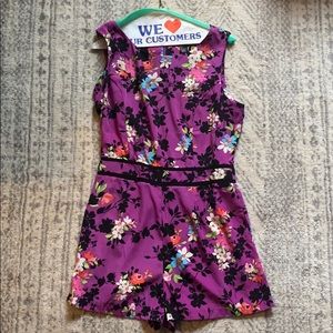 Sleeveless floral romper